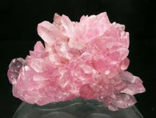 Rose quartz, the South Dakota state mineral
